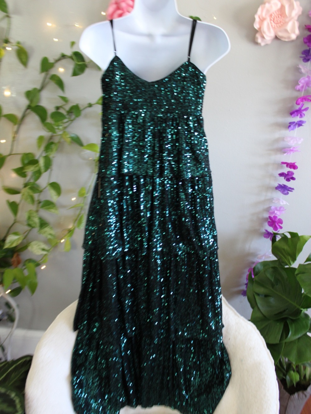 Saylor Emerald Green Sequin Tiered Maxi Dress Size Small - Picture 9 of 12